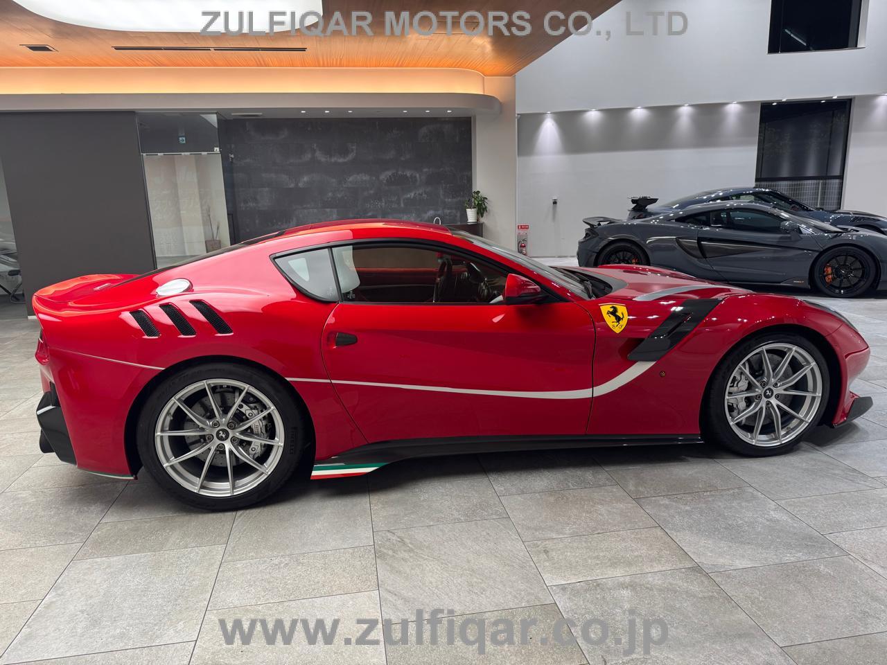 FERRARI F12tdf 2017 Image 4