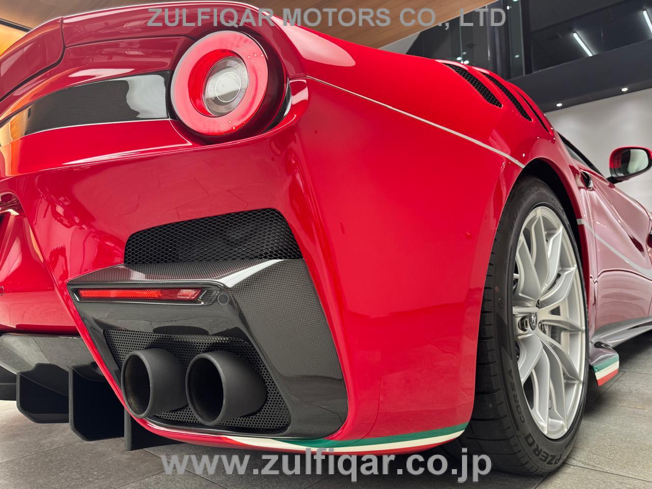 FERRARI F12tdf 2017 Image 39