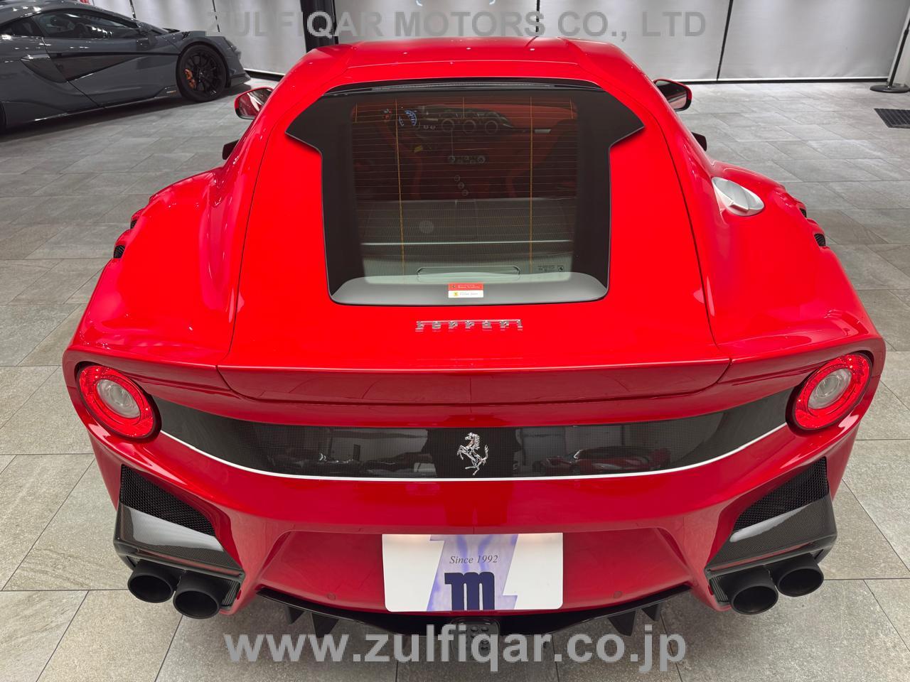 FERRARI F12tdf 2017 Image 6