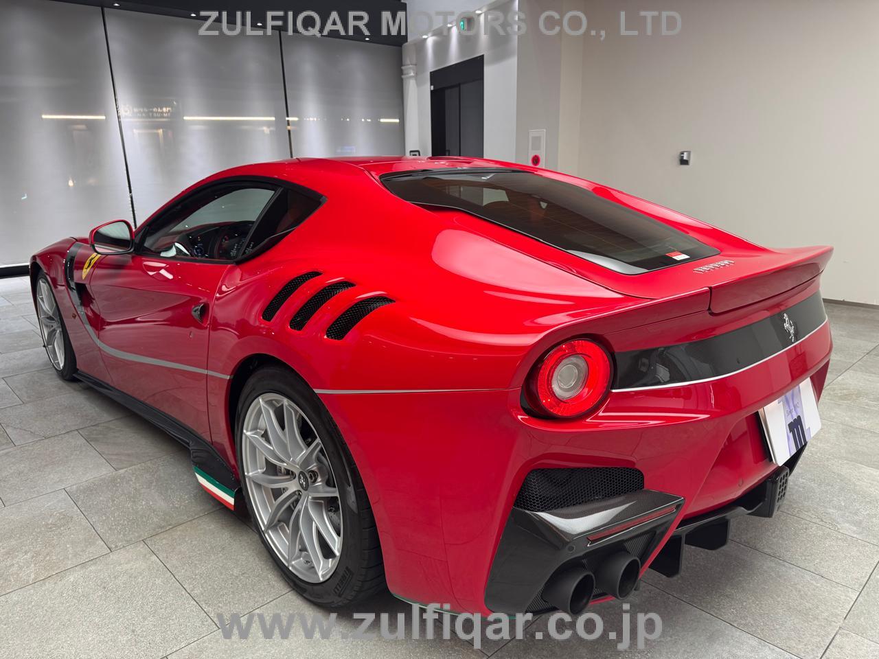 FERRARI F12tdf 2017 Image 7