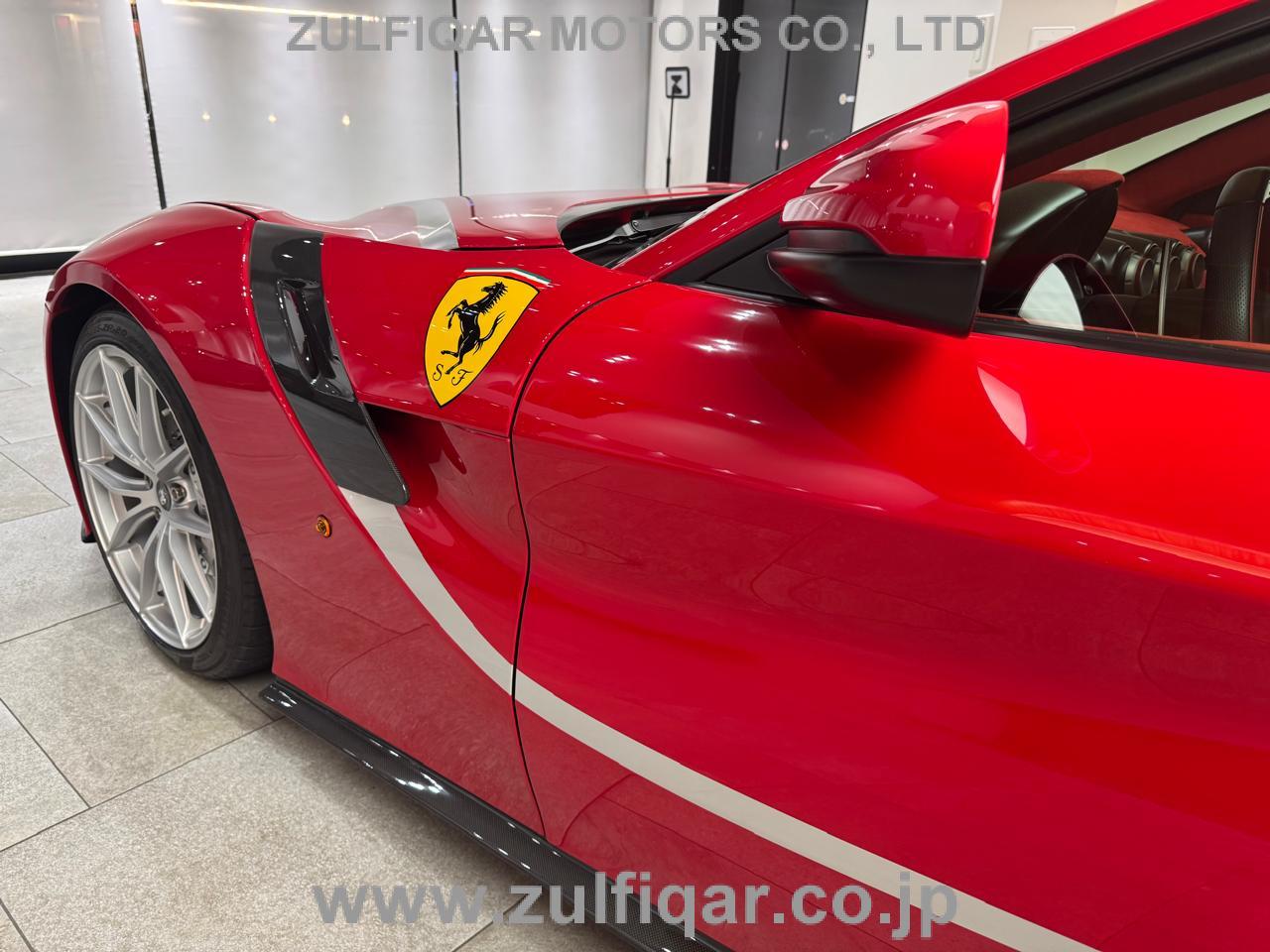 FERRARI F12tdf 2017 Image 9